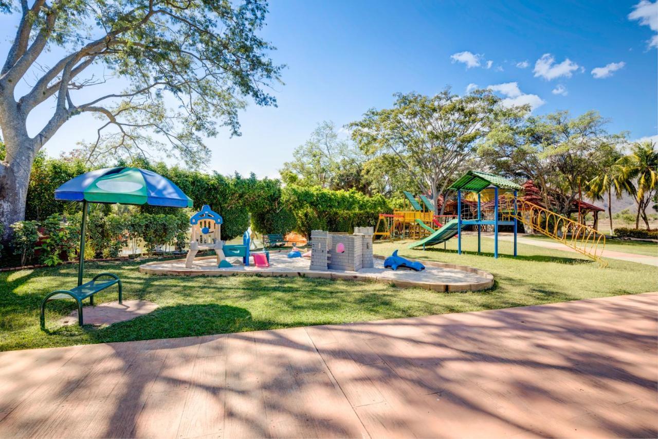 Resort Y Parque Acuatico Valle Dorado El Rosario Exterior photo
